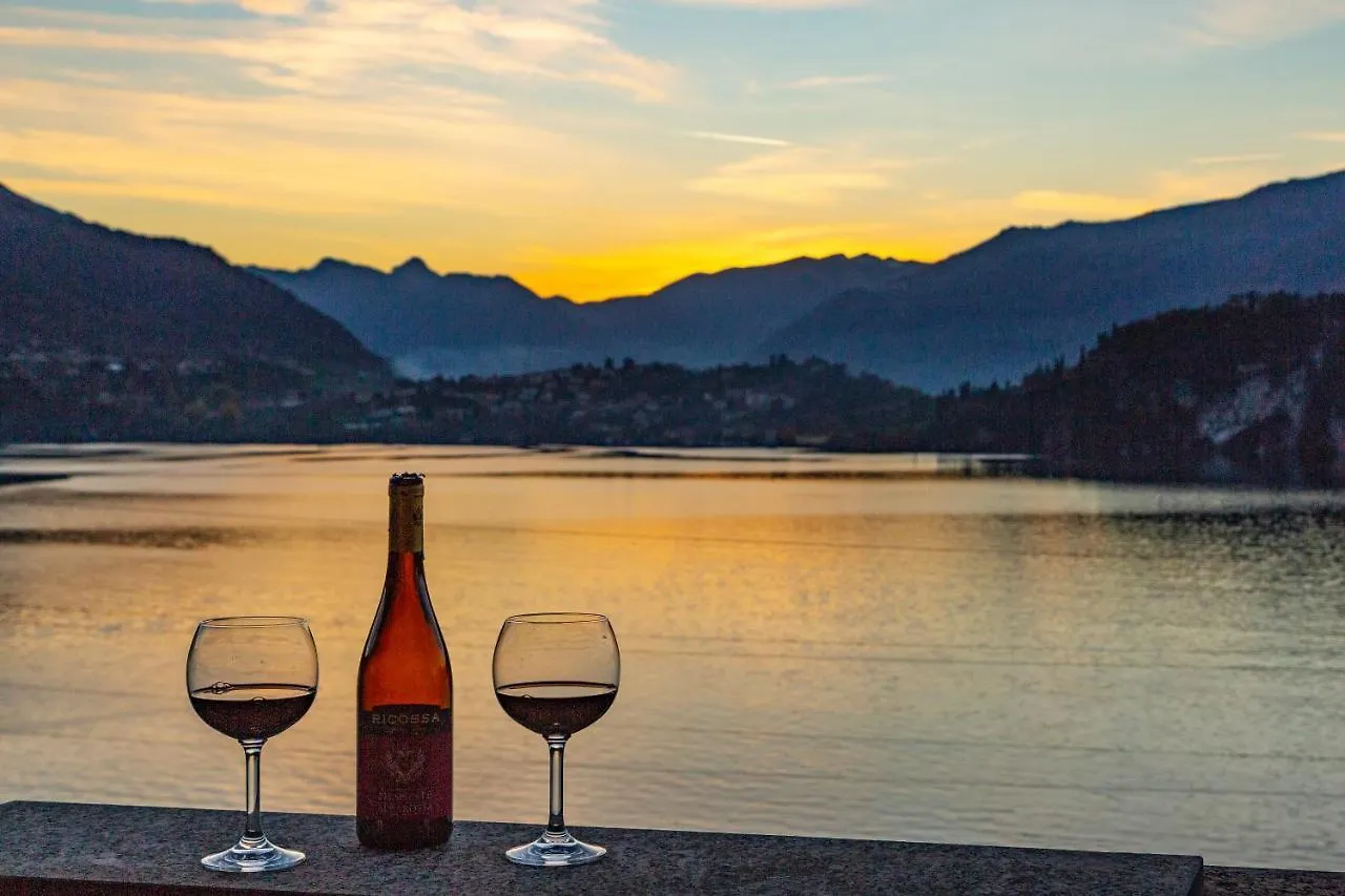 Casa Sofie E Charlotte Lägenhet Varenna