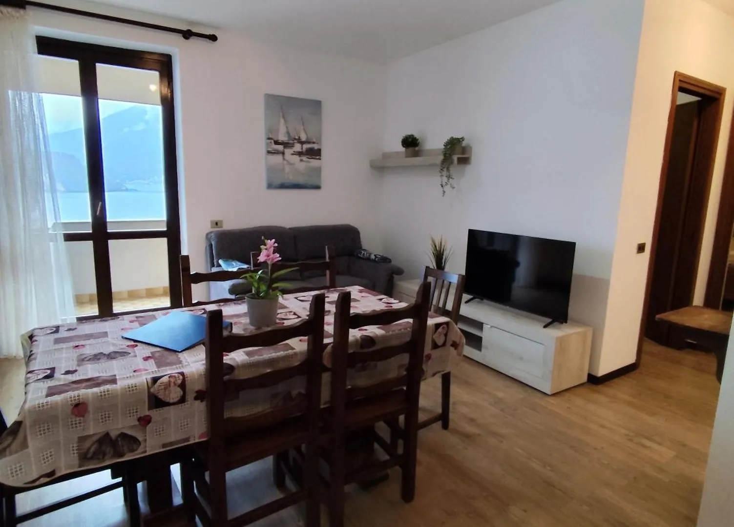 Casa Sofie E Charlotte Lägenhet Varenna